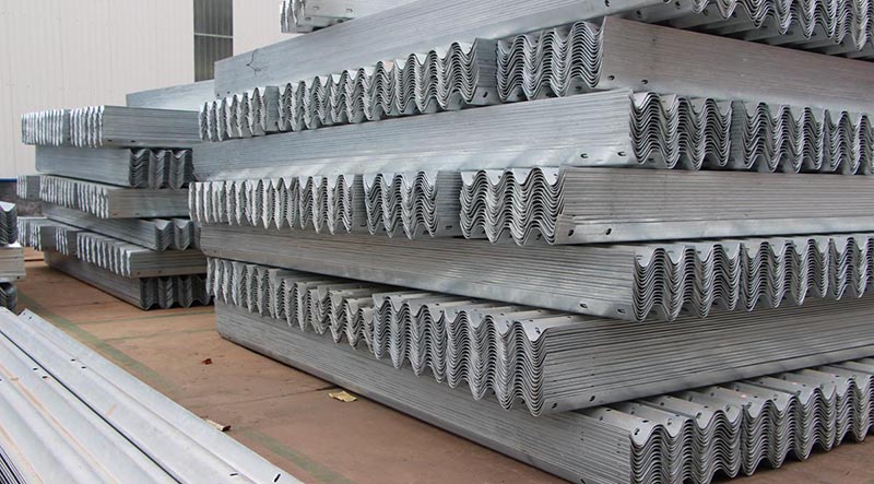 熱鍍鋅護(hù)欄板