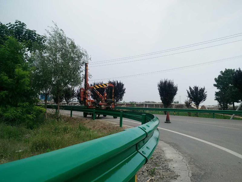 噴塑護(hù)欄板圖片