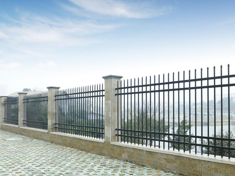 四橫杠鋅鋼護欄規格