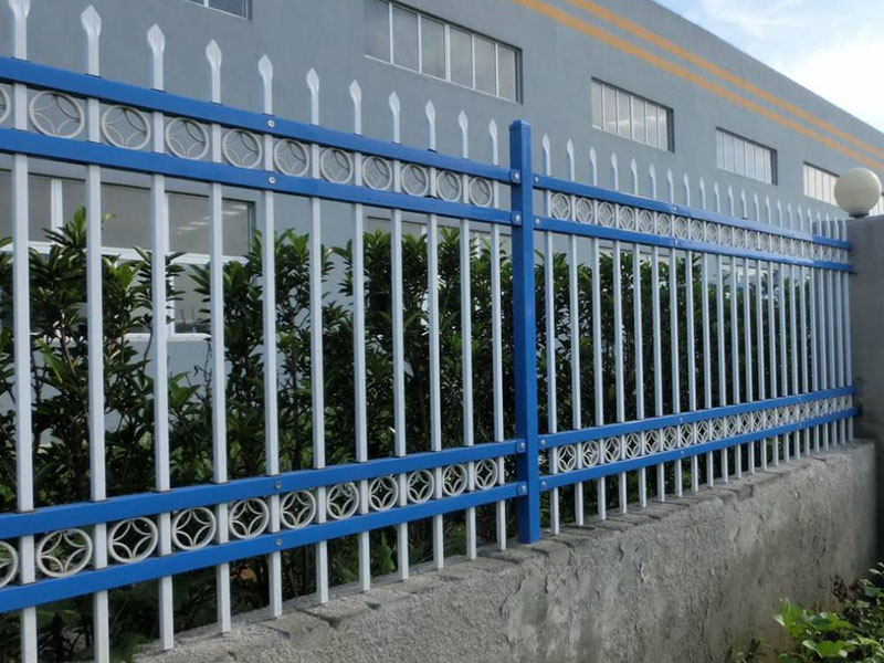 四橫杠鋅鋼護欄