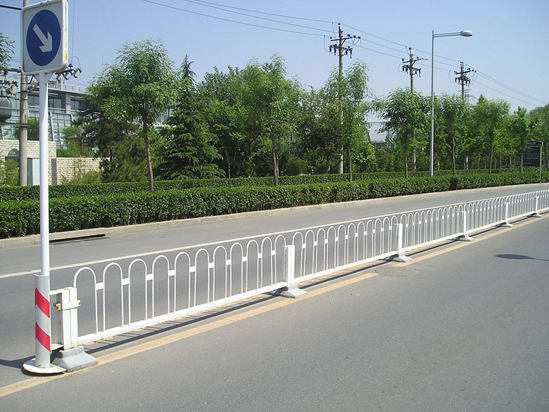 機(jī)非護(hù)欄