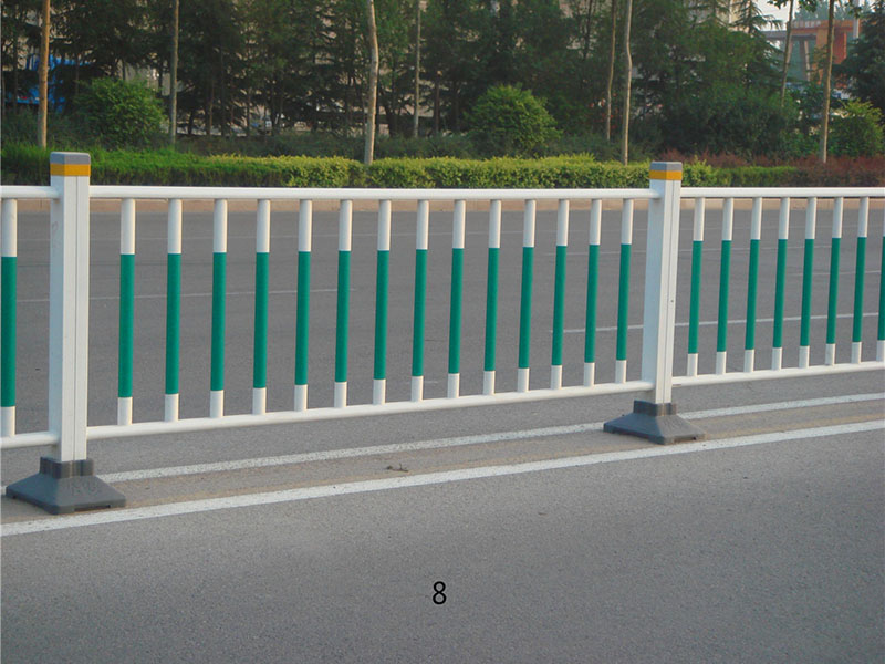 道路隔離護欄