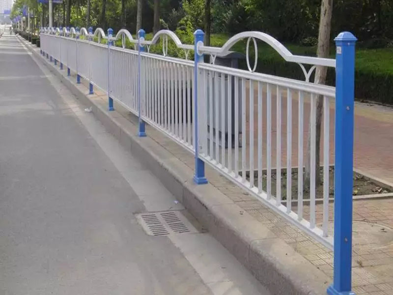 新型便道護(hù)欄圖片